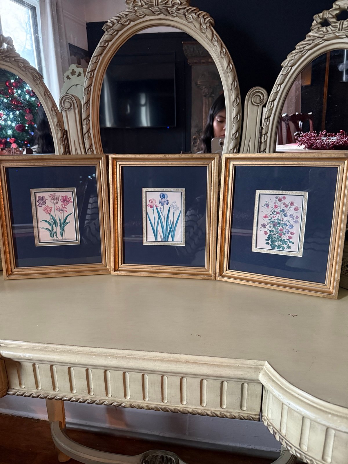 Set of frames with prints