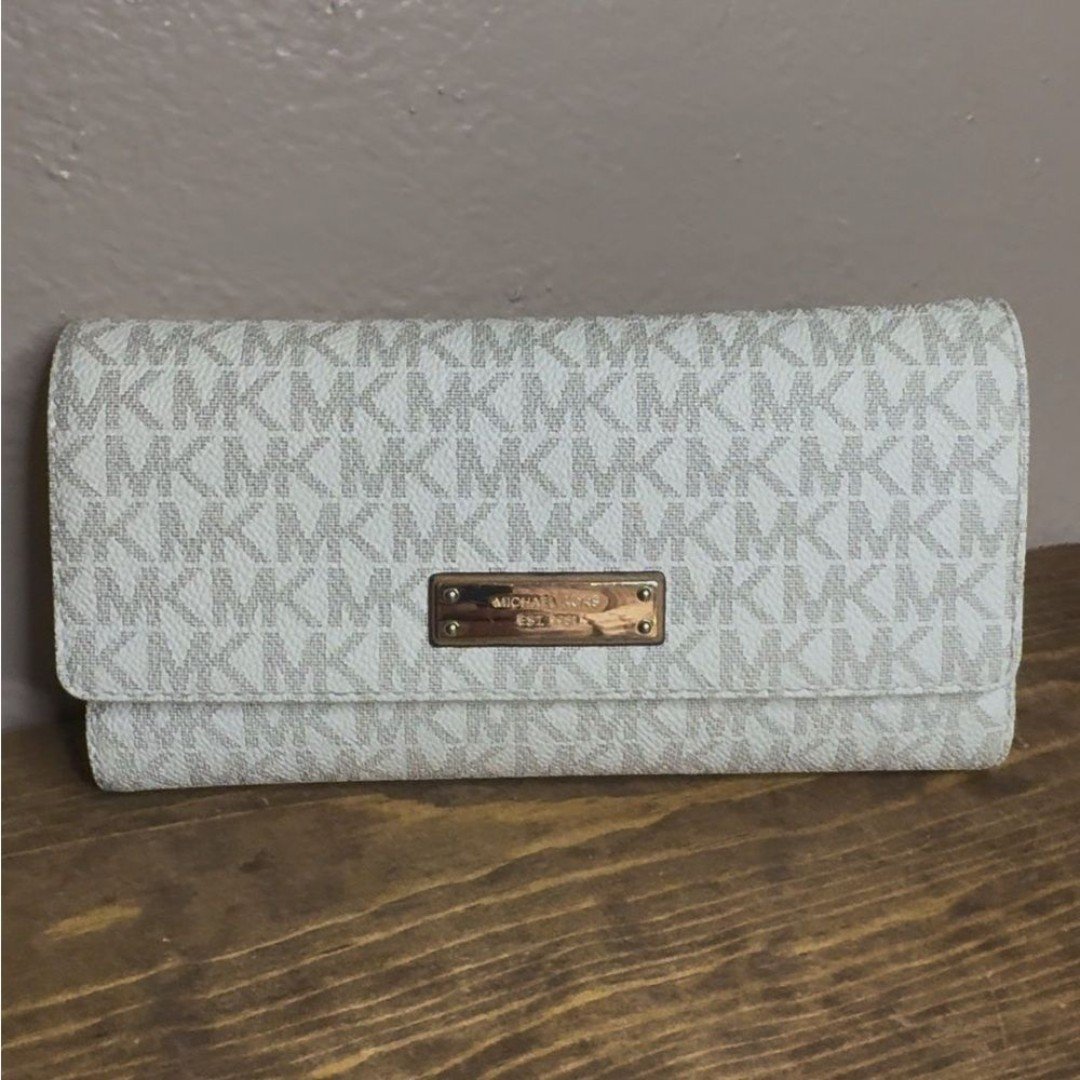 Michael Kors wallet New large Mk