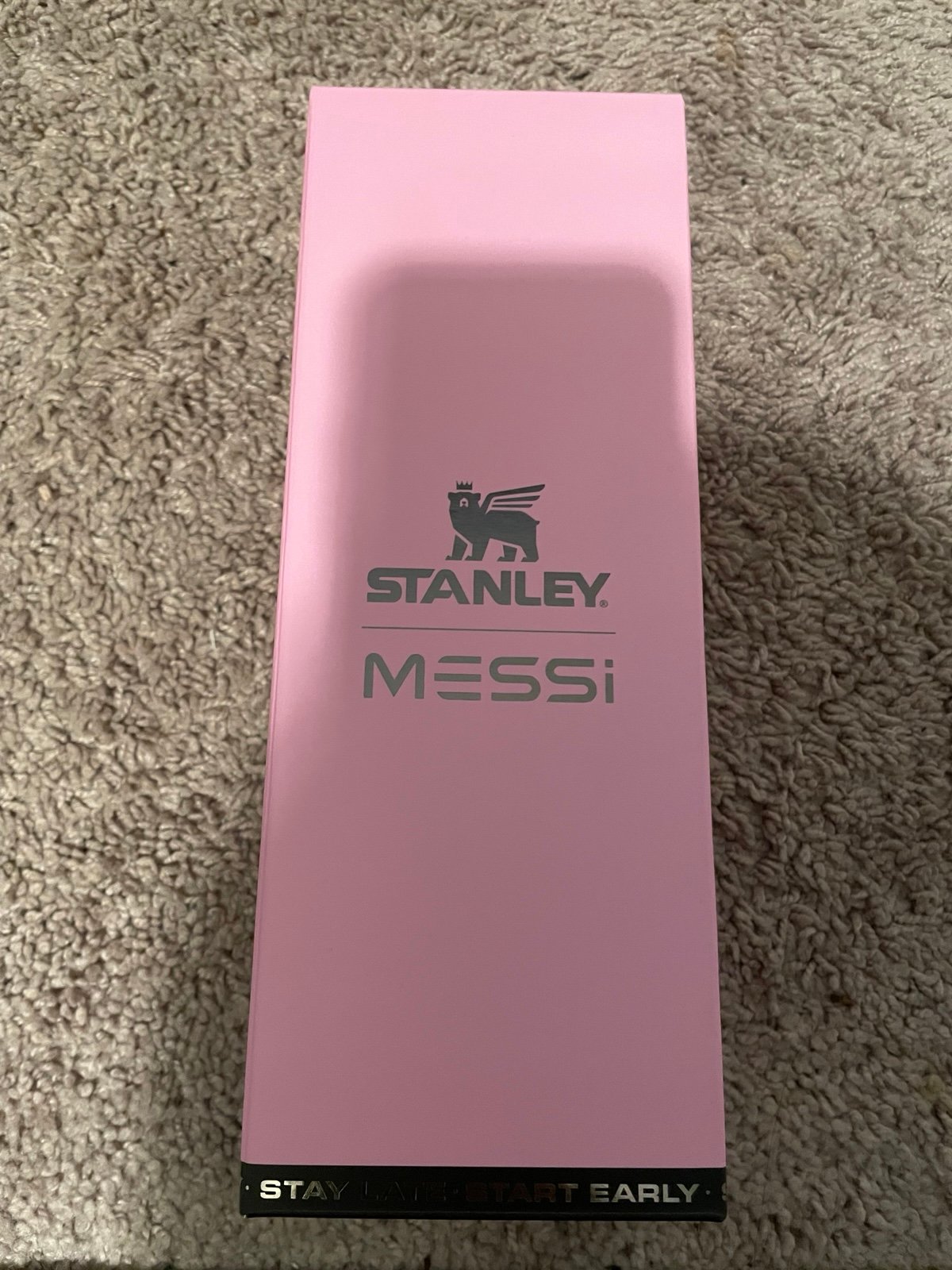 Messi x Stanley 24oz iceflow
