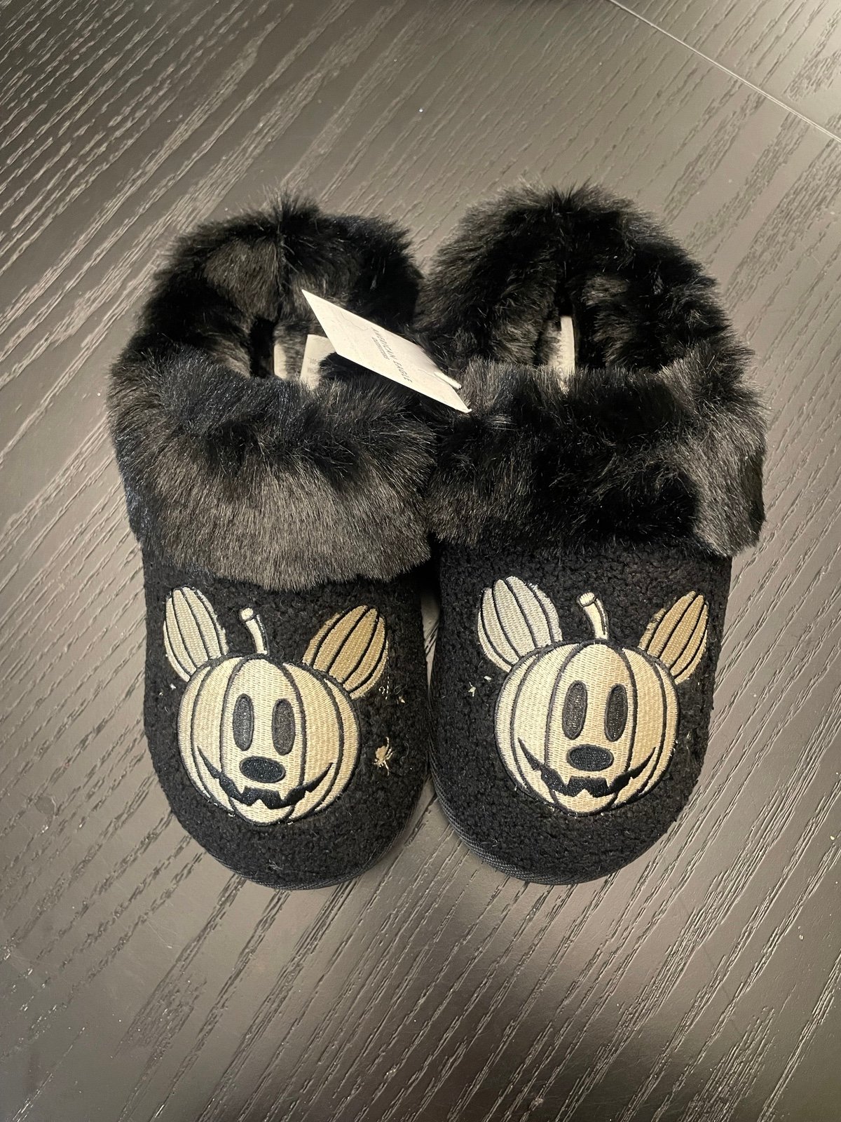 AE Halloween Mickey Mouse Jack-O-Lantern Slippers Size 7