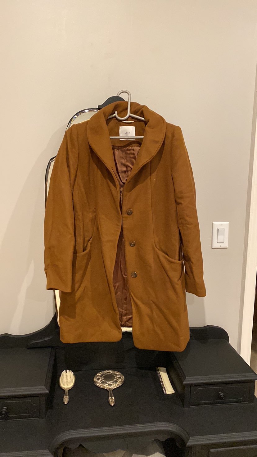 Aritzia Wilfred coat