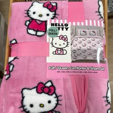 Hello kitty full/queen comforter and sham set