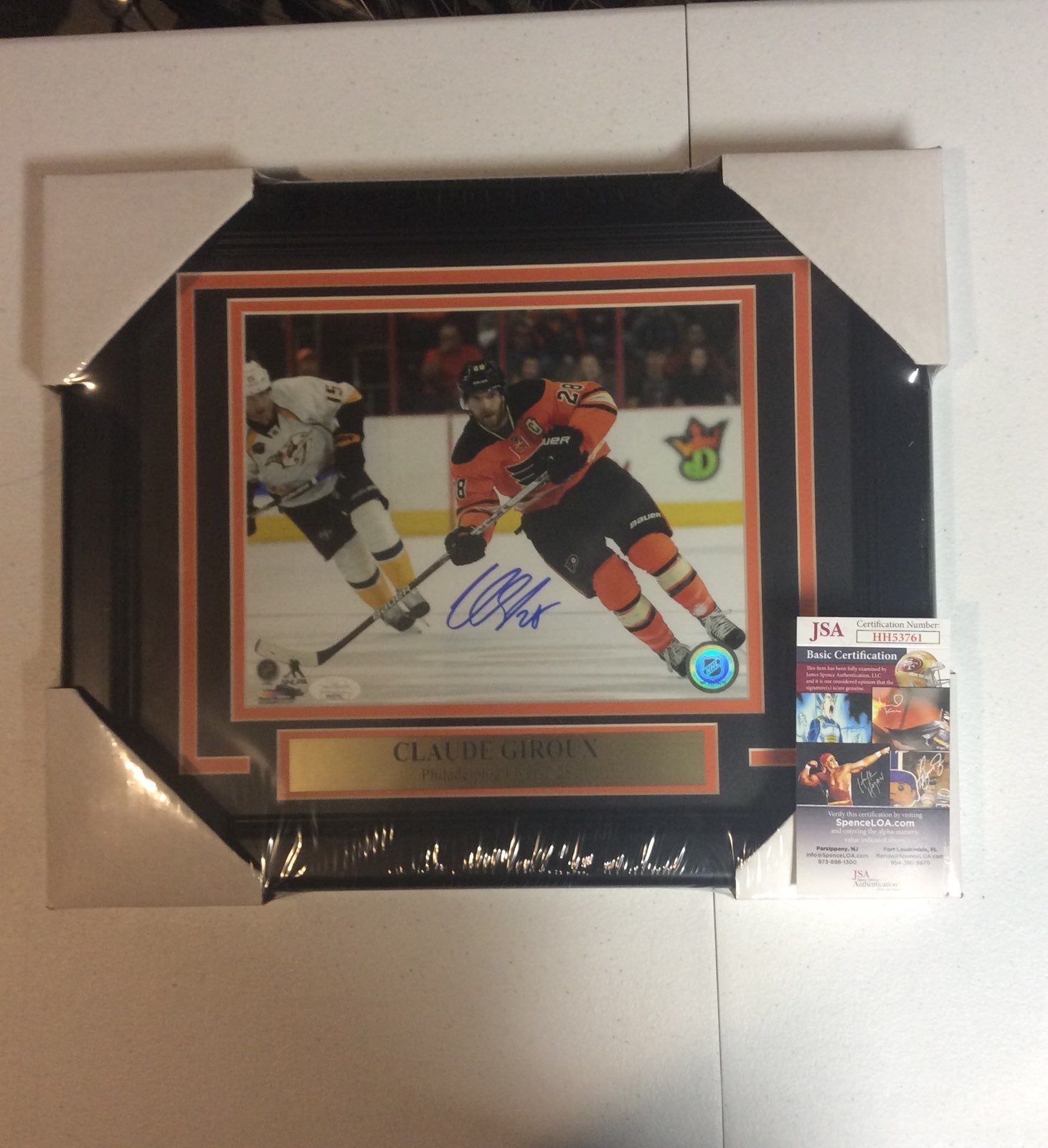 Claude Giroux Autograph Signed Flyers framed 8x10 photo