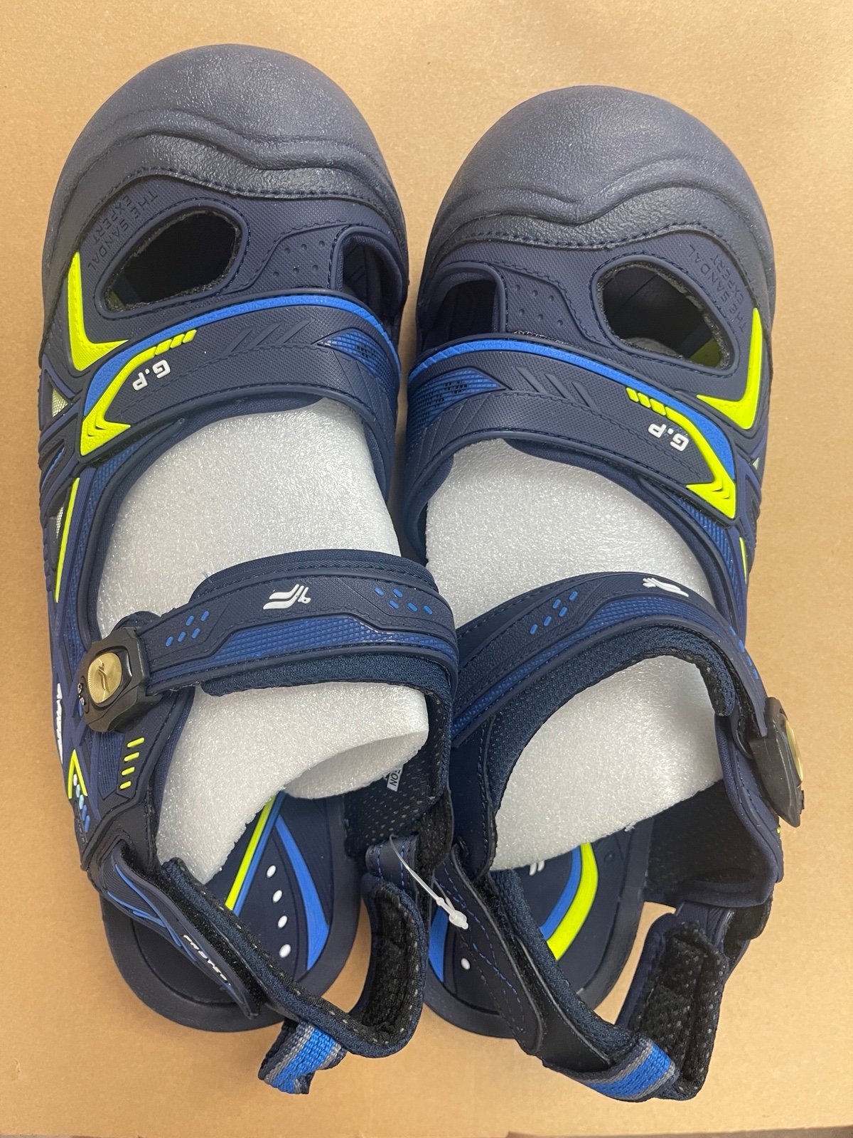 Gold Pigeon 1642 Navy EU44: M 11.5/12 Toe Guard Sandals