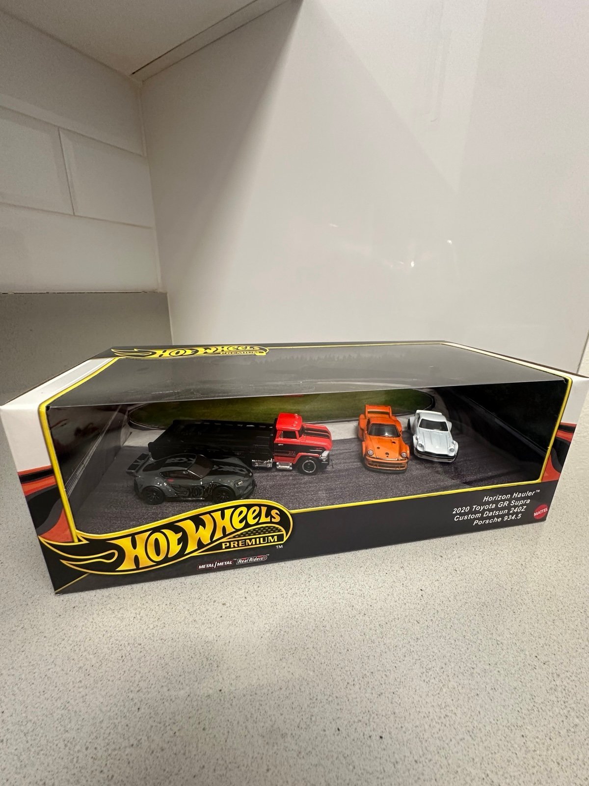 Hot Wheels Premium Box Set