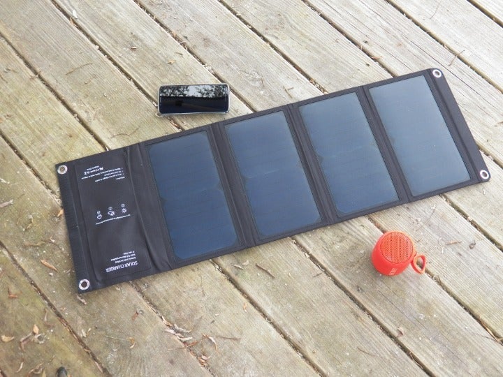 28w Solar Charger with Power Bank