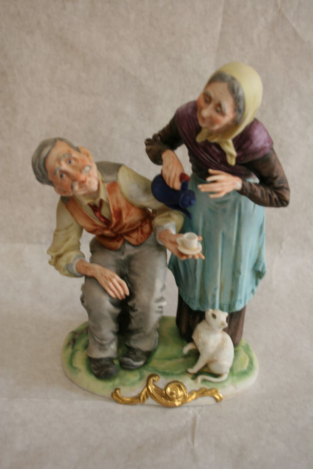 Vintage Capodimonte Tea Time Figurine