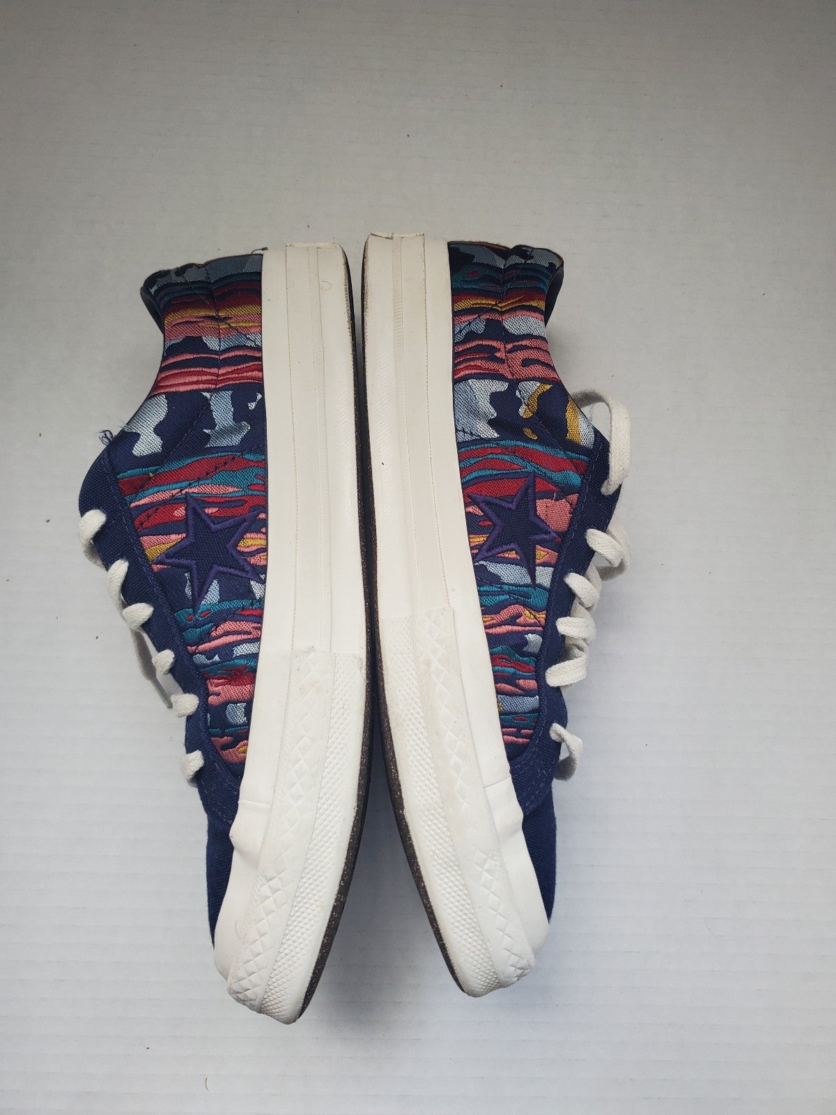 Universal Thread shops Brittin Sneakers Blue