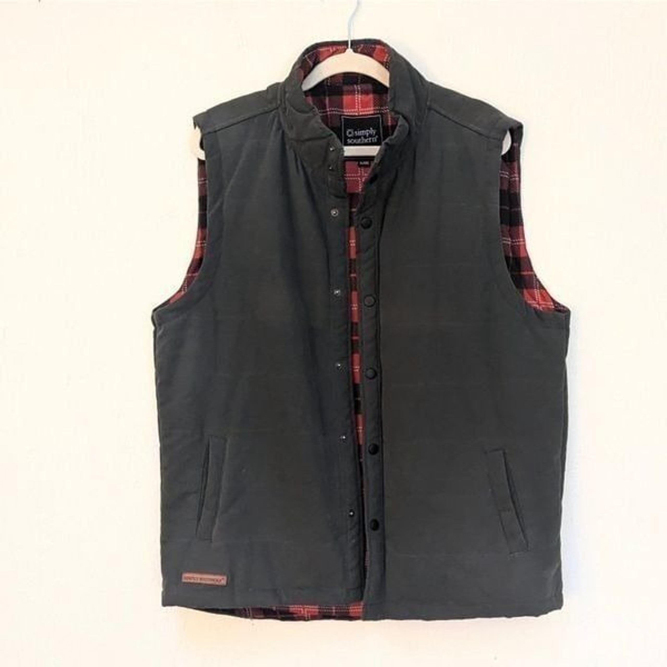 Simply Southern Men's XL Gray Red Plaid Quilted Snap Front Vest w/Pockets