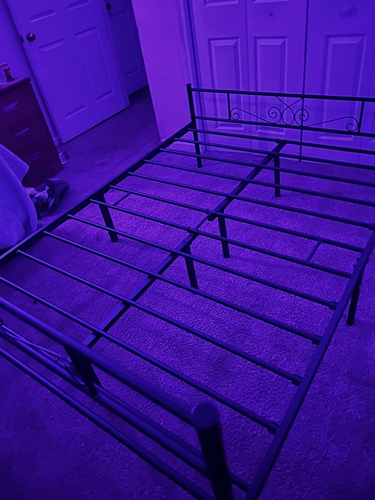 13 Classic Metal Bed Frame with Headboard Mattress Foundation/Platform
