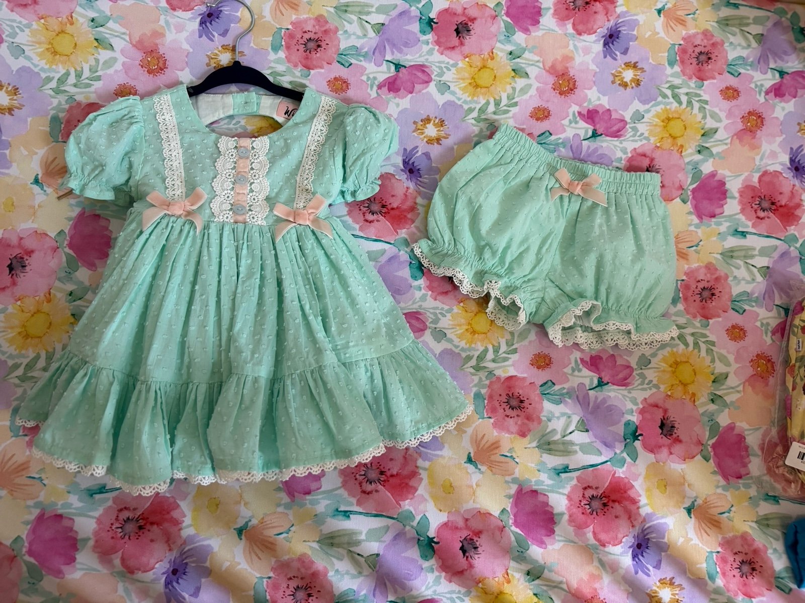 Wild Lilies Dainty Dottie Tunic Set