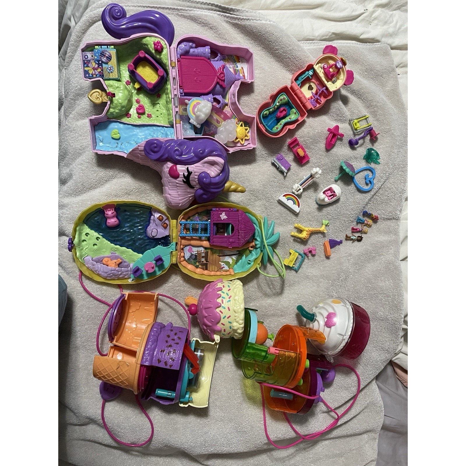 Lot Of 24 Polly Pocket Playsets, Characters, And Accessories Incomplete