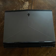 Alienware 17 r4 gaming laptop