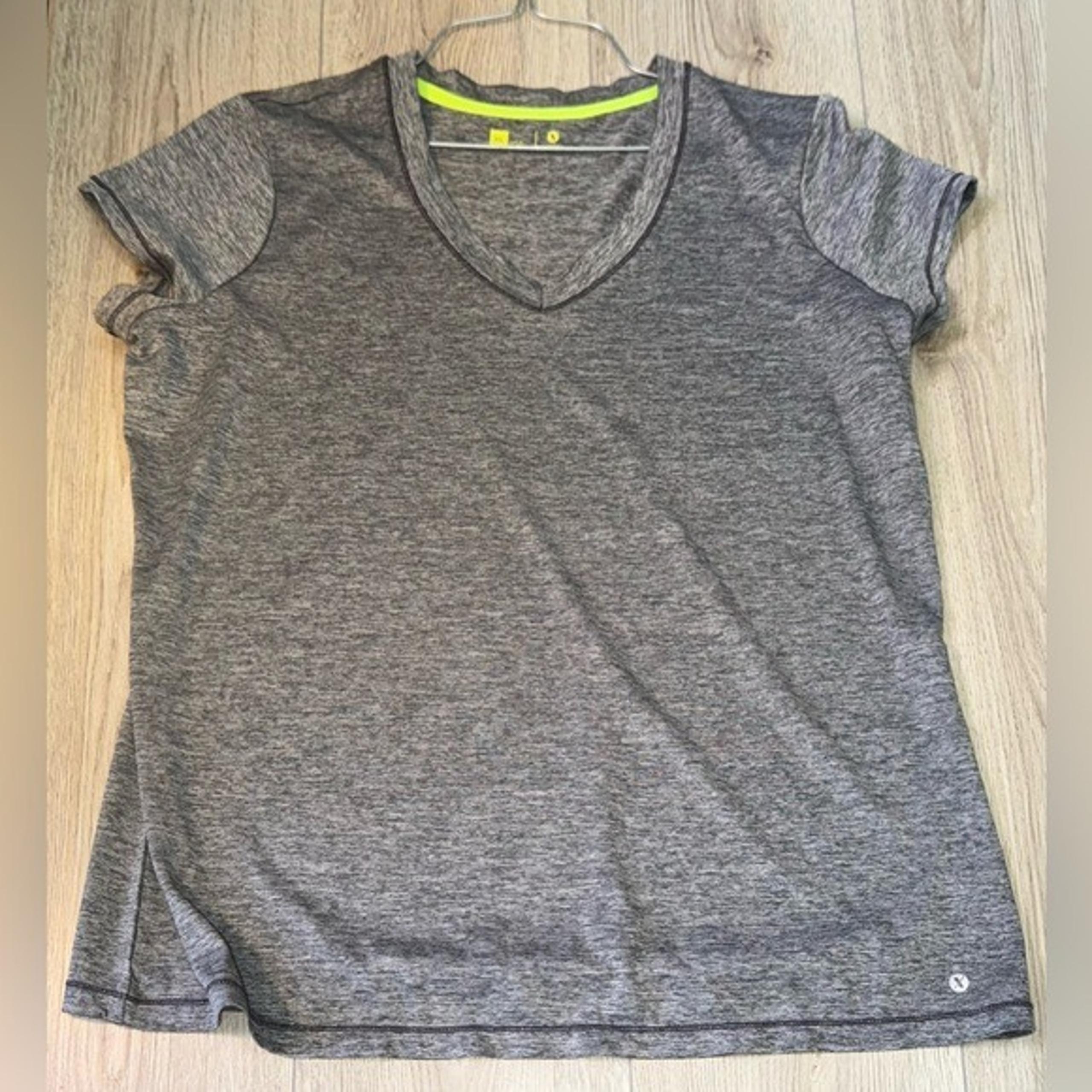 Xersion Gray Short Sleeve Tee shirt top