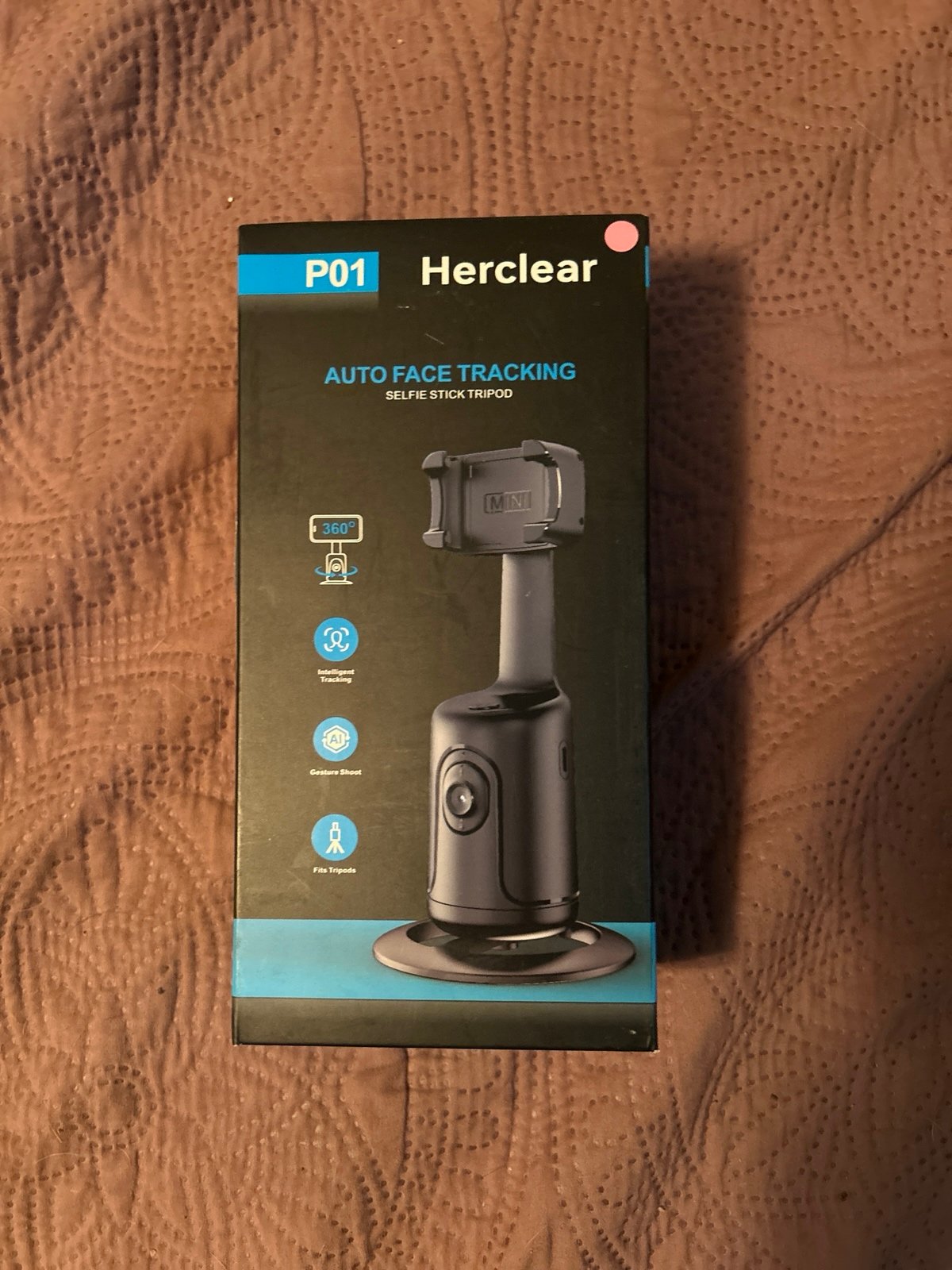 Auto face tracking tripod and lavalier microphone