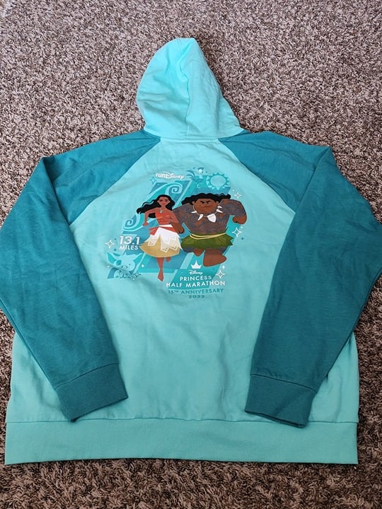 Disney Parks 2023 runDisney Princess Half Marathon Moana Pullover Hoodie 2XL