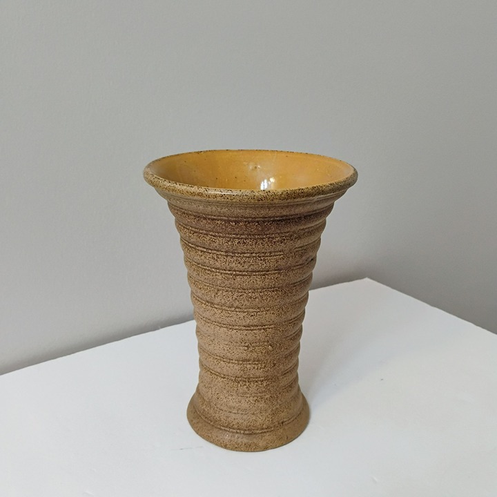 Red Wing Art Pottery Ribbed Vase 132, 7 Textured Tan with Glossy Yellow Inside