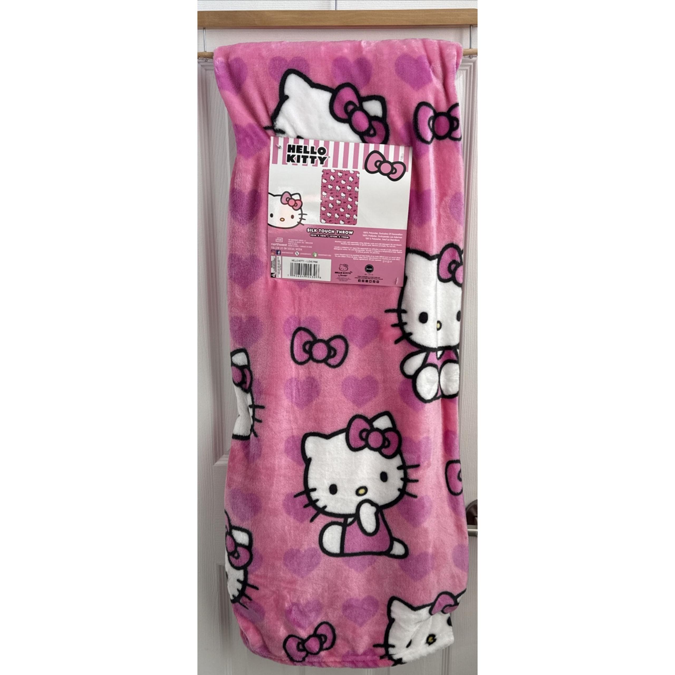 Hello Kitty 50" X 70" I Love Pink Silk Touch Throw Blanket Bows Pink Hearts NEW