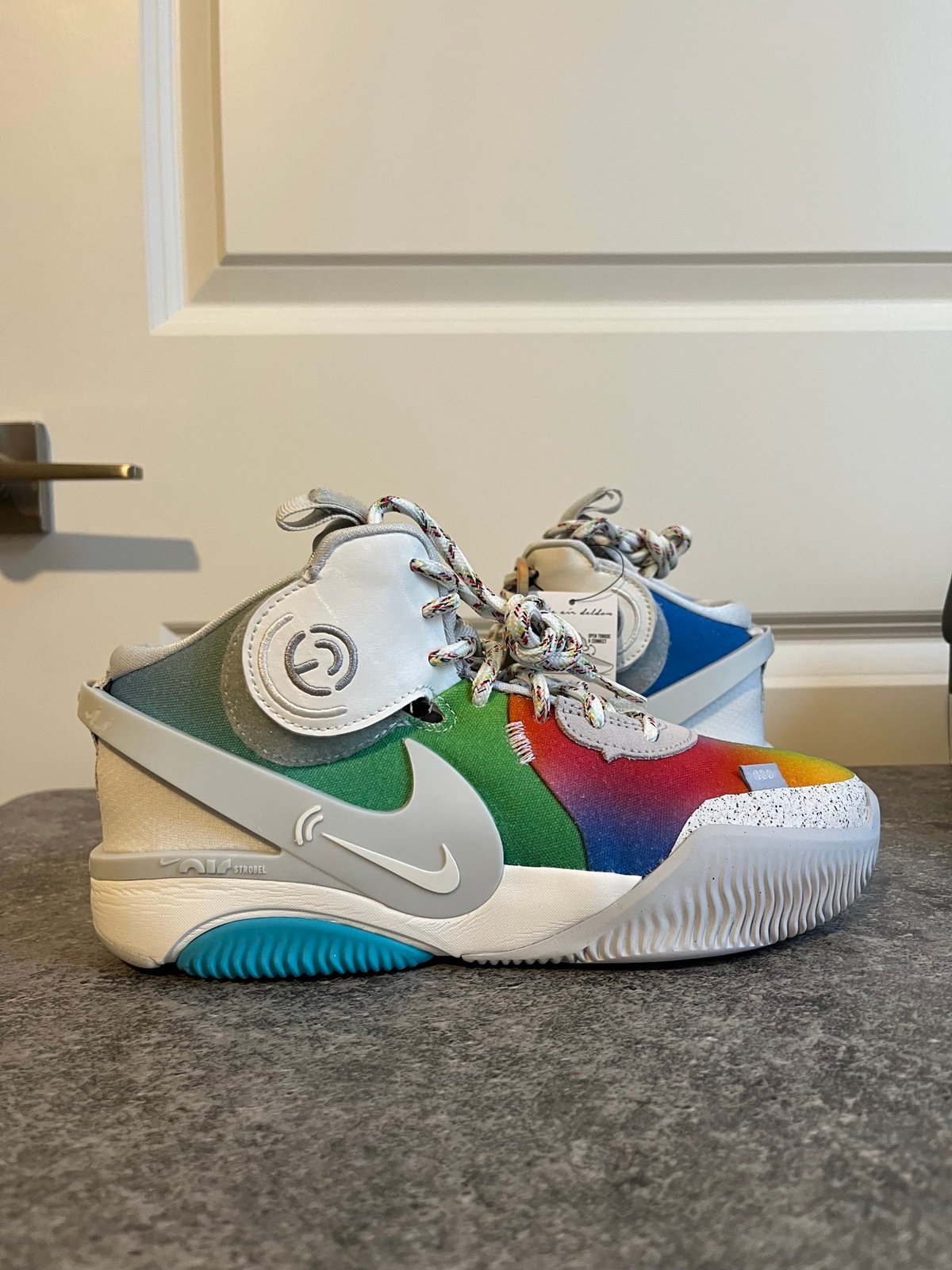 Nike Air Deldon Be True womens size 7