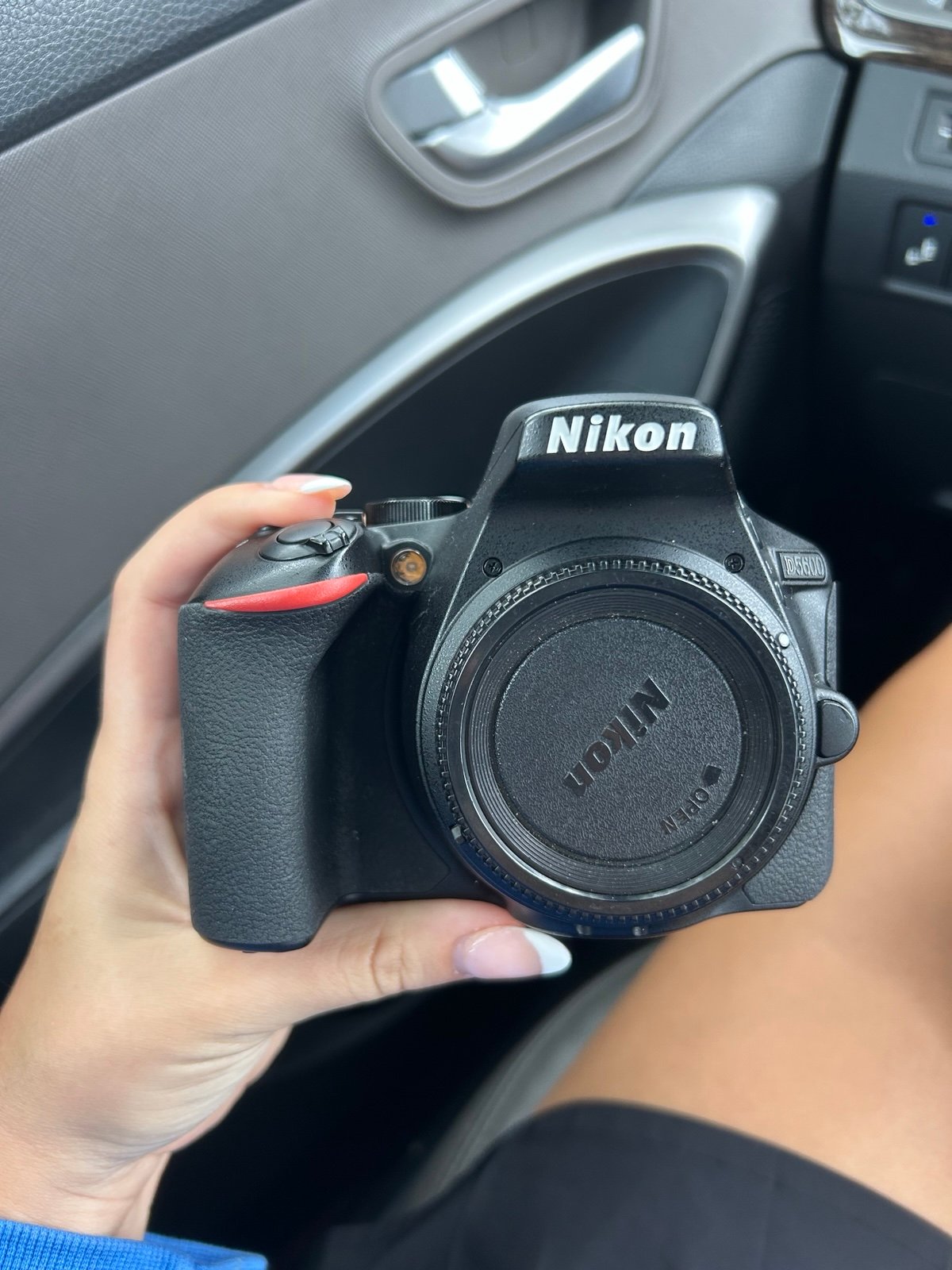 Nikon d5600 camera body
