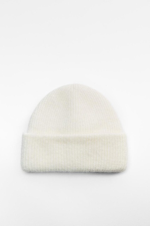NWT ZARA KNIT HAT OYSTER-WHITE