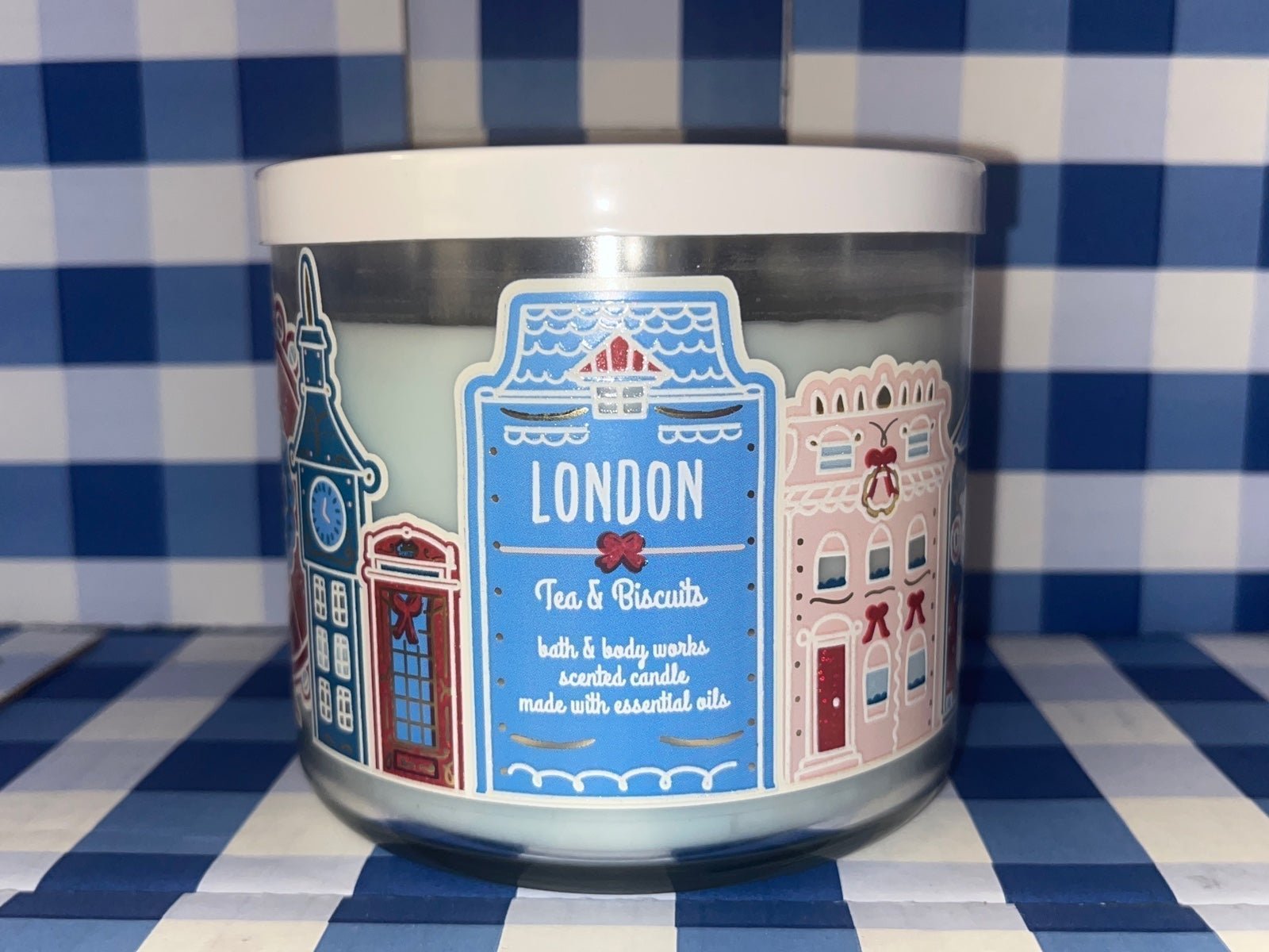 Bath and Body Works candle