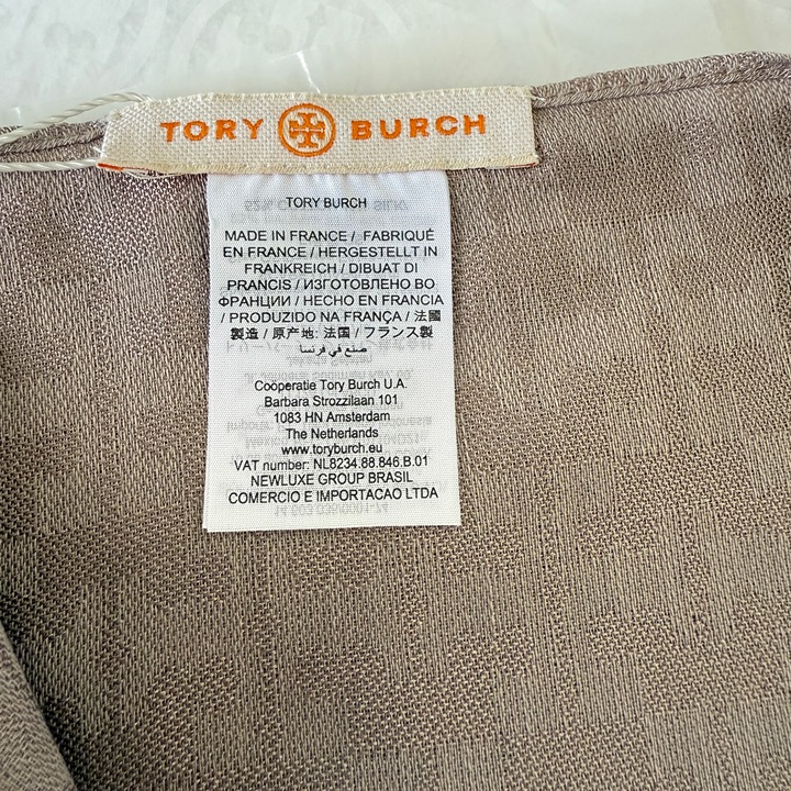 関税込TORY BURCH★Mosaic Logo Jacquard Scarf フランス製 Tory Burch Mosaic Logo Jacquard Scarf in French Gray NWT | eBay