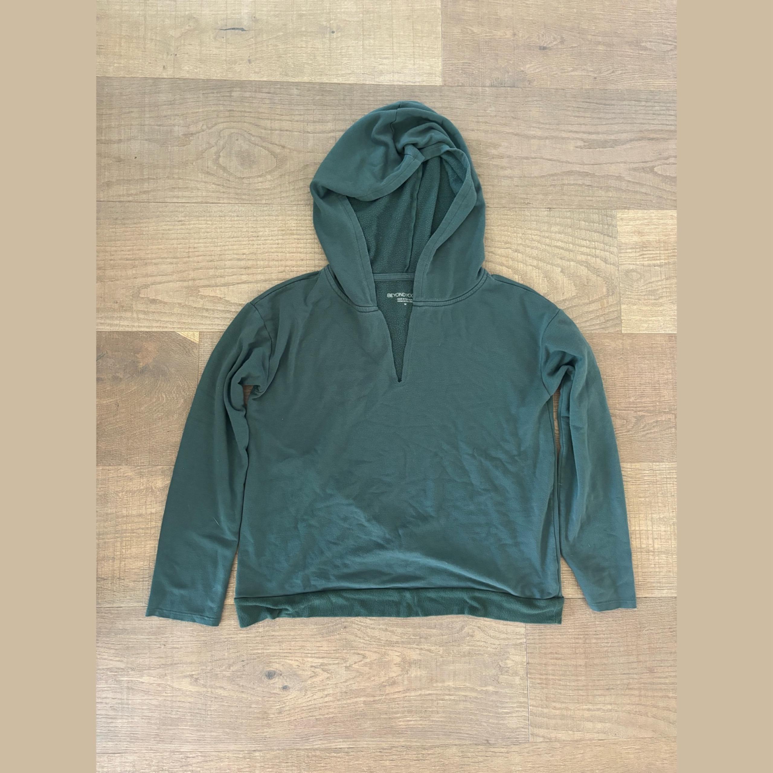 beyond yoga green back crossover hooded hoodie pullover sweatshirt