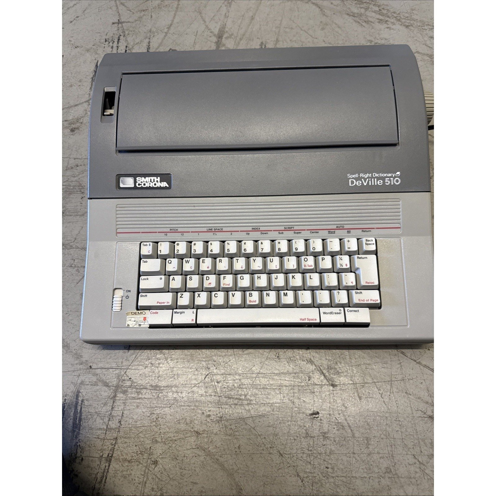 Smith Corona DeVille 510 Electric Typewriter with Spell-Right Dictionary