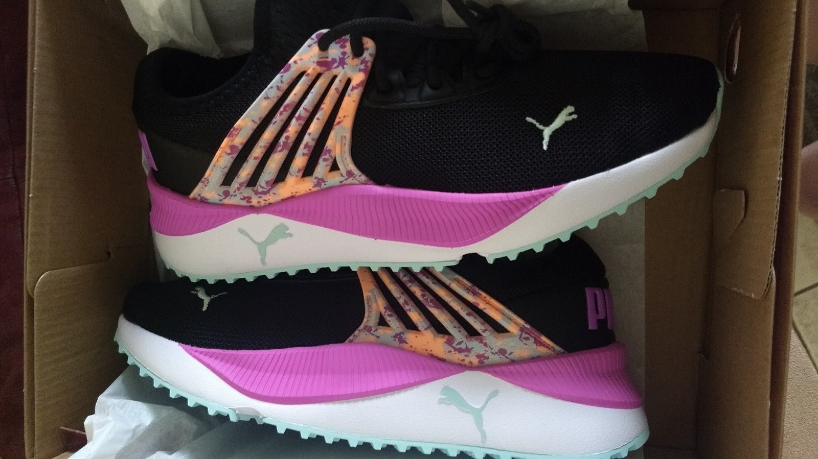 PUMA Junior Pacer Sneaker girls size 5 - NIB