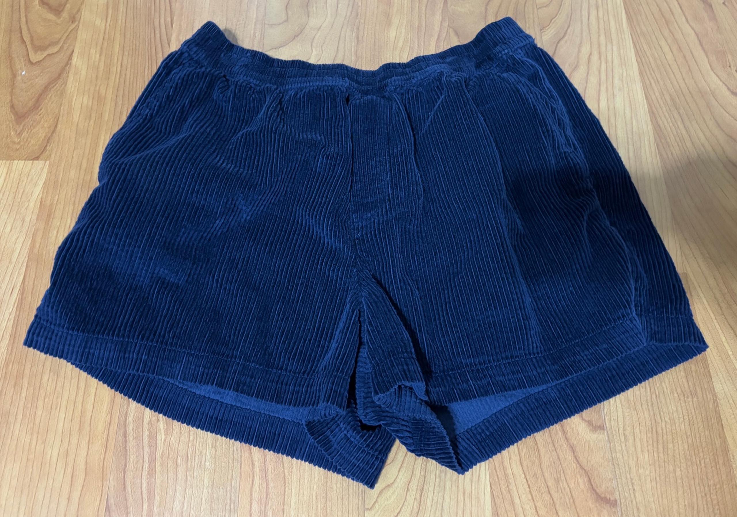 Aerie Women's Navy Blue Corduroy Flat Front Pull On Shorts Size Medium Pockets