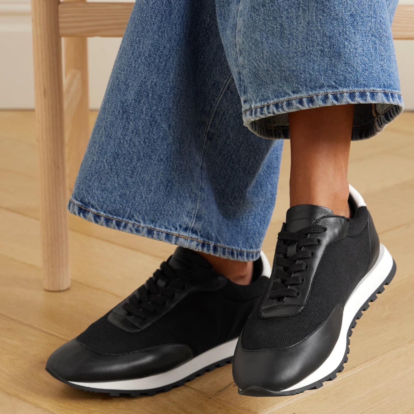 〈The Row〉レザー＆ナイロン製 Owen Runner（関税込み） Owen Runner sneakers in black - The Row | Mytheresa