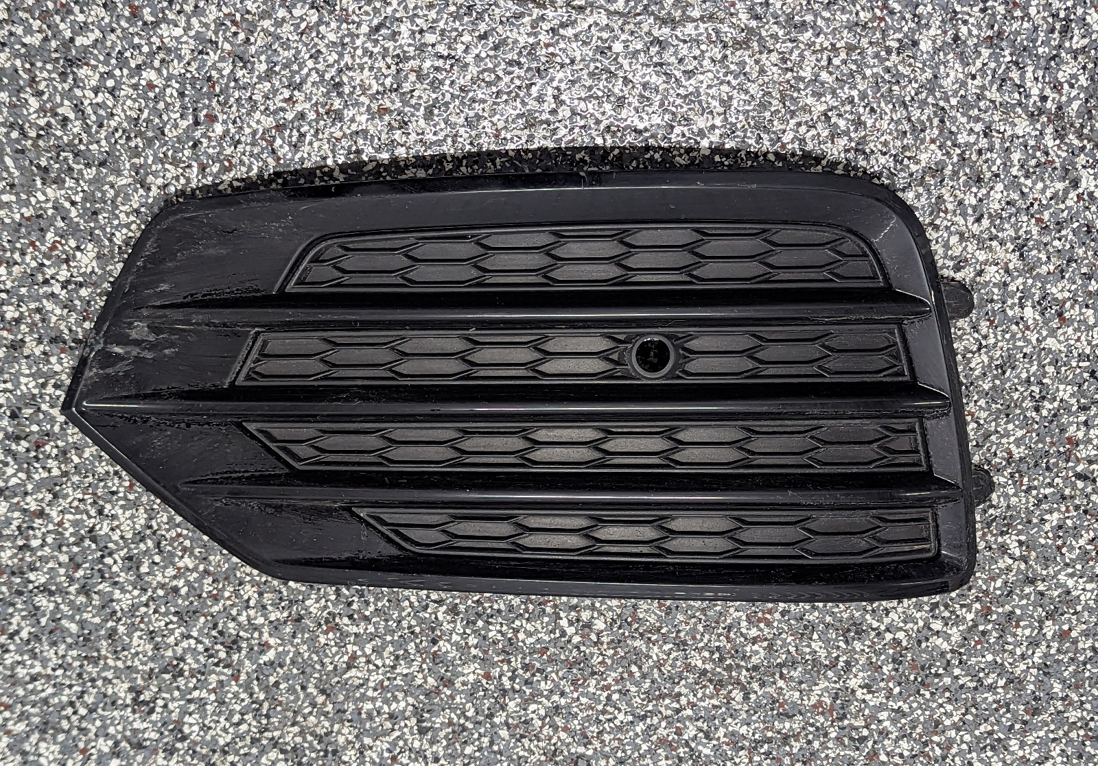 OEM 2015-2018 Audi Q3 S Line 8U Front Bumper Left Side Air Guide Lower Grille