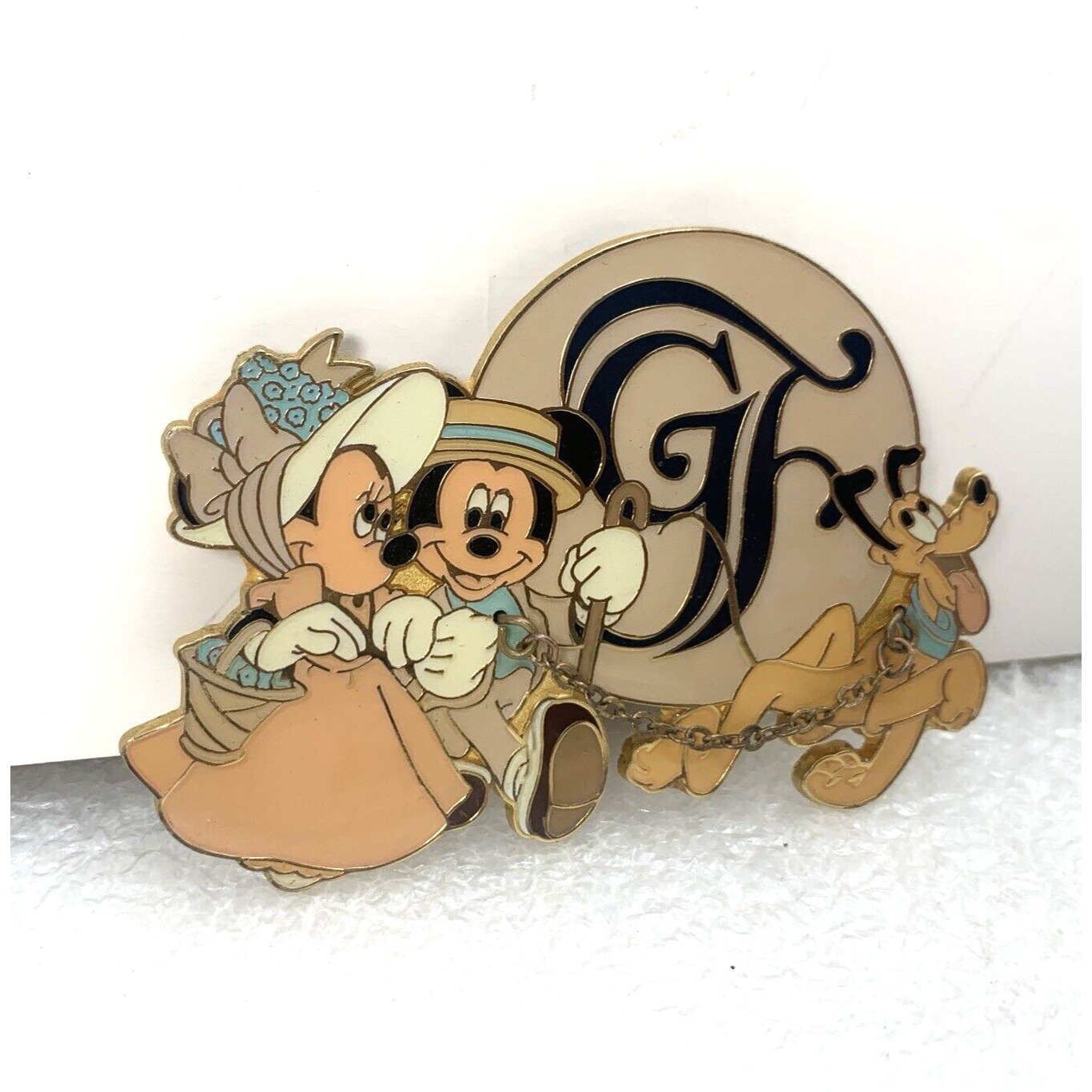 Disney Grand Floridian Resort Mickey Minnie Mouse Pluto Metal Fridge Magnet