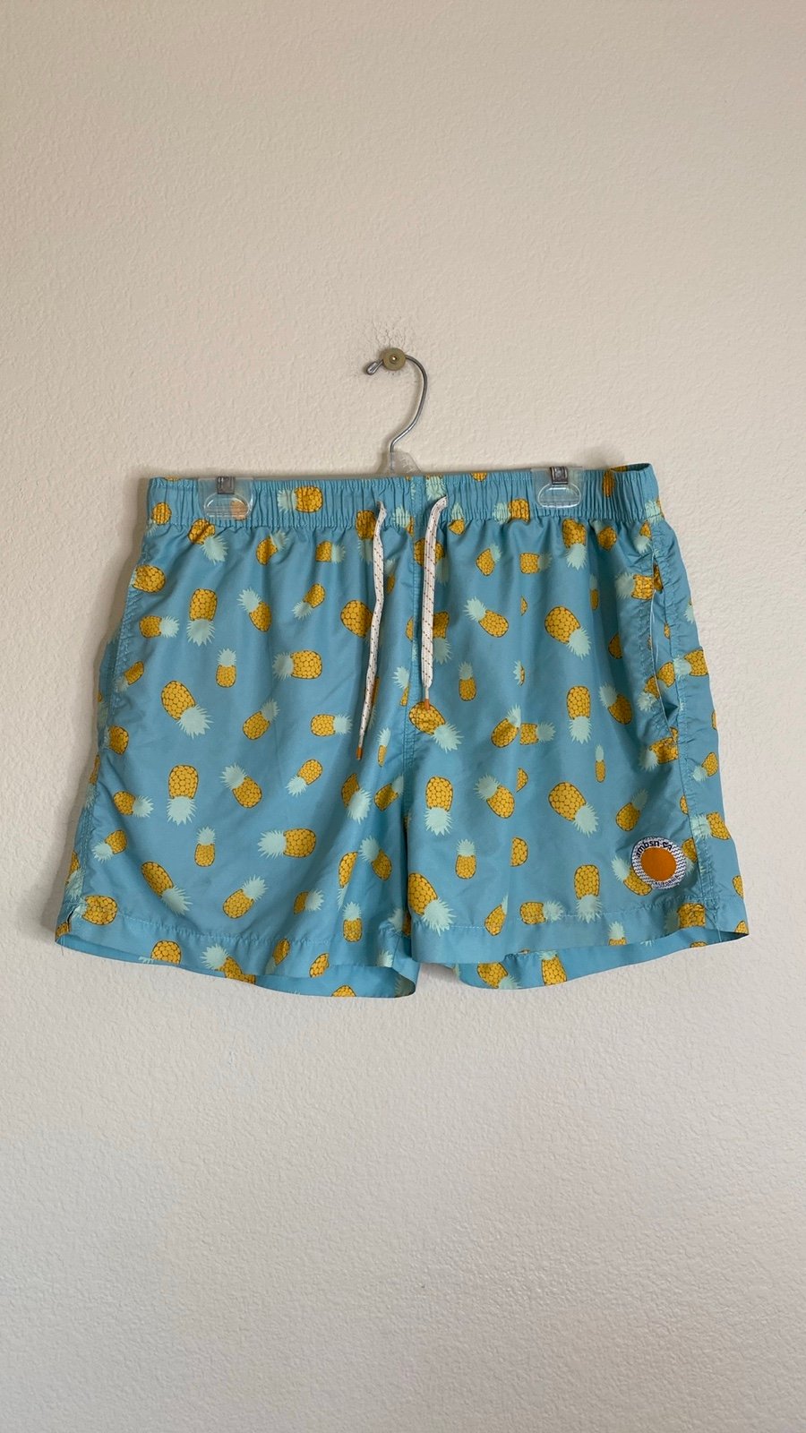 AMBSN pineapple men’s swim trunk shorts size large EUC