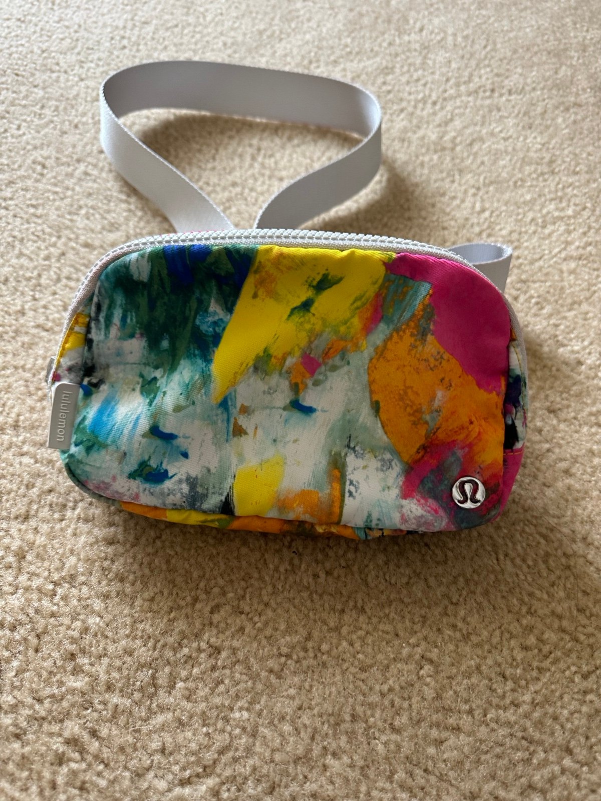 Lululemon Everywhere Belt Bag