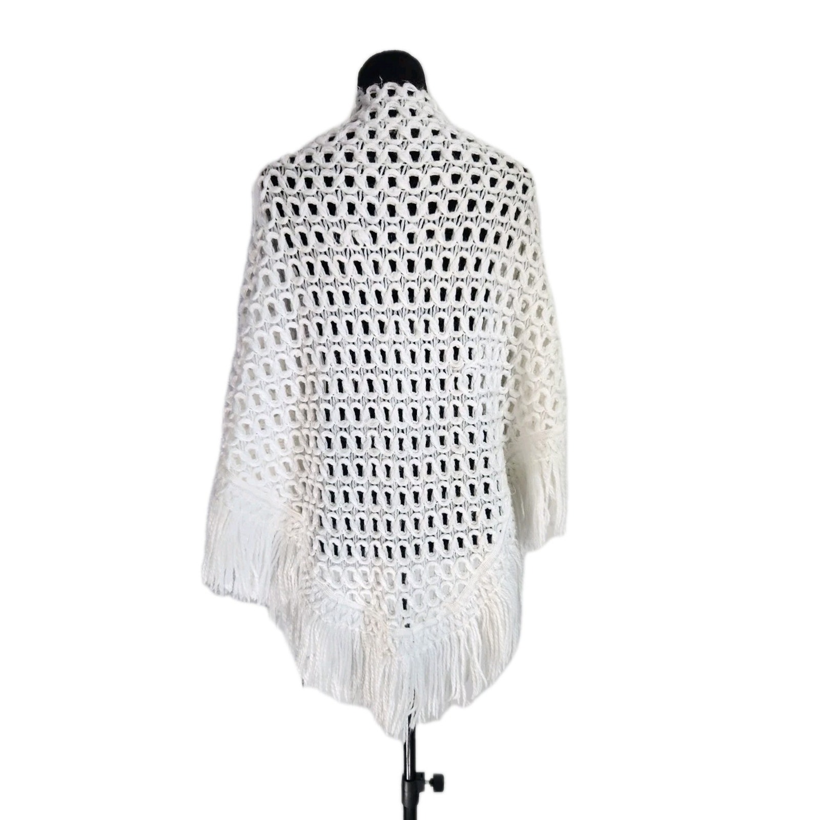 Vintage 60s White Acrylic Crocheted Fringed Shawl Hippy Bohemian Grannycore EUC