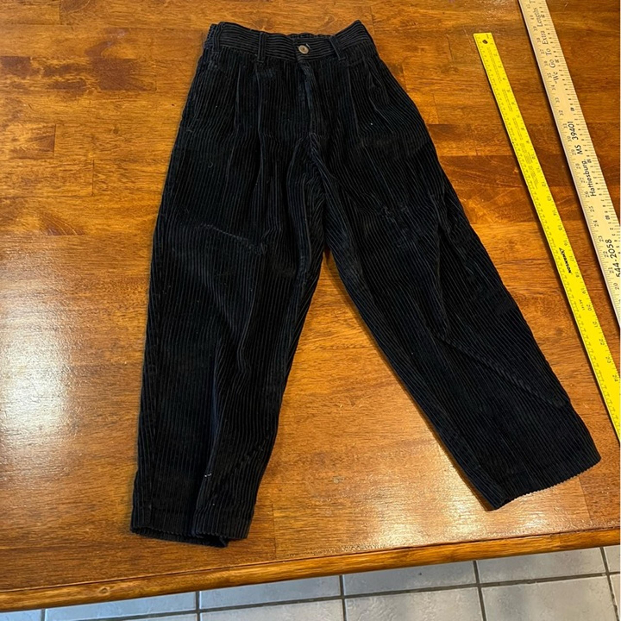 Vintage Boys Kitestrings black corduroy pants size 7 - Boutique