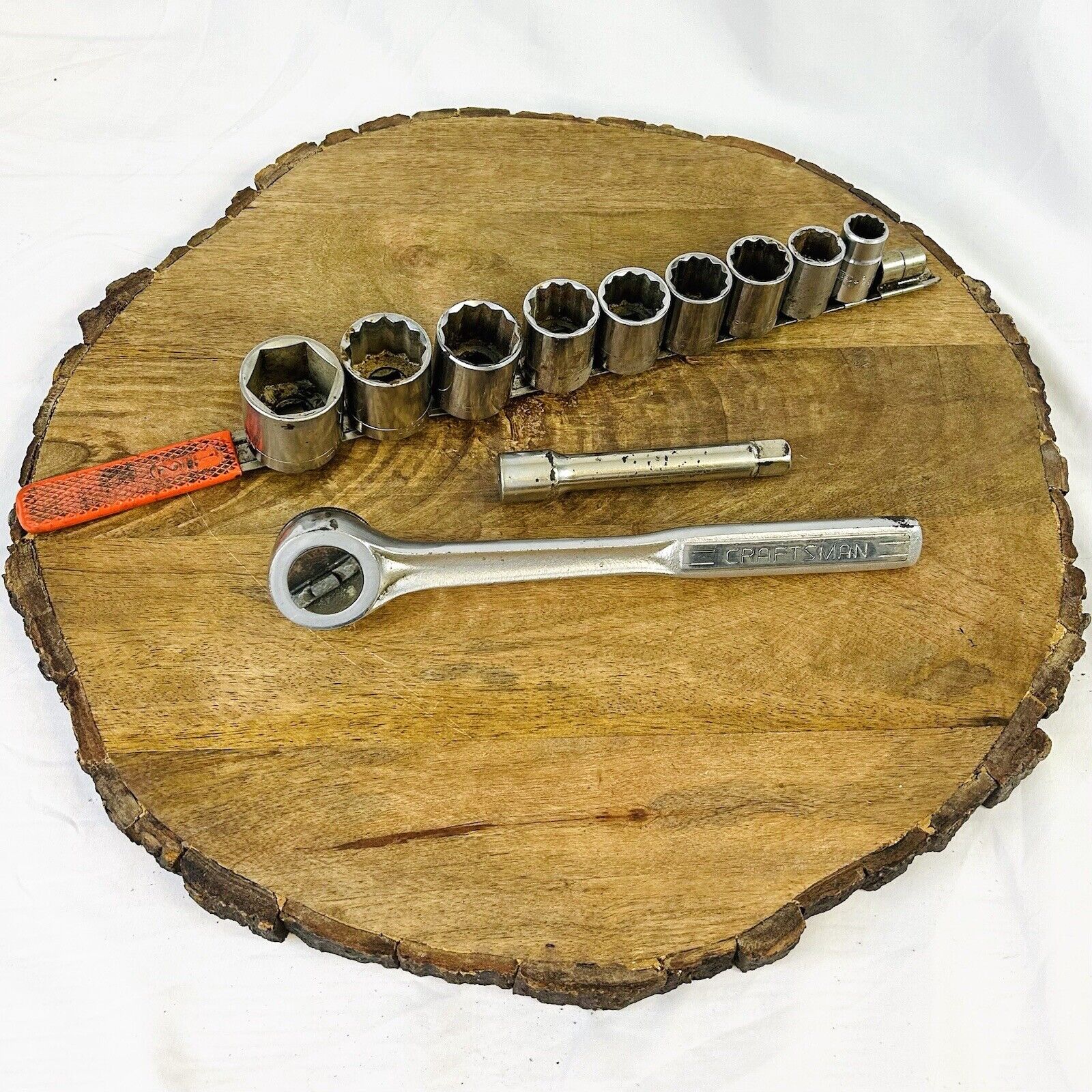 Craftsman 1/2 Drive Ratchet Quick Release Thumb Wheel V 44977 USA and Sockets