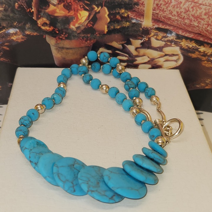 #2392, 925 SILVER NAVAJO OVERLAPPING BEADS TURQUOISE NECKLACE.