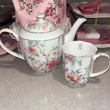 Floral shabby chic teapot and matching mug