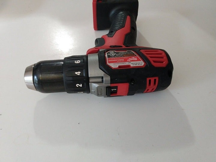 Milwaukee 2606-20 M18 18-Volt Lith-Ion Cordless 1/2 in. Drill Driver (Tool-Only)