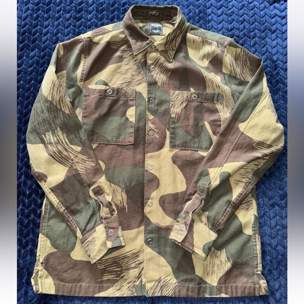 Todd Snyder Mens NY Shirt Green Camo Print Snap Button Up Front Pockets Size M