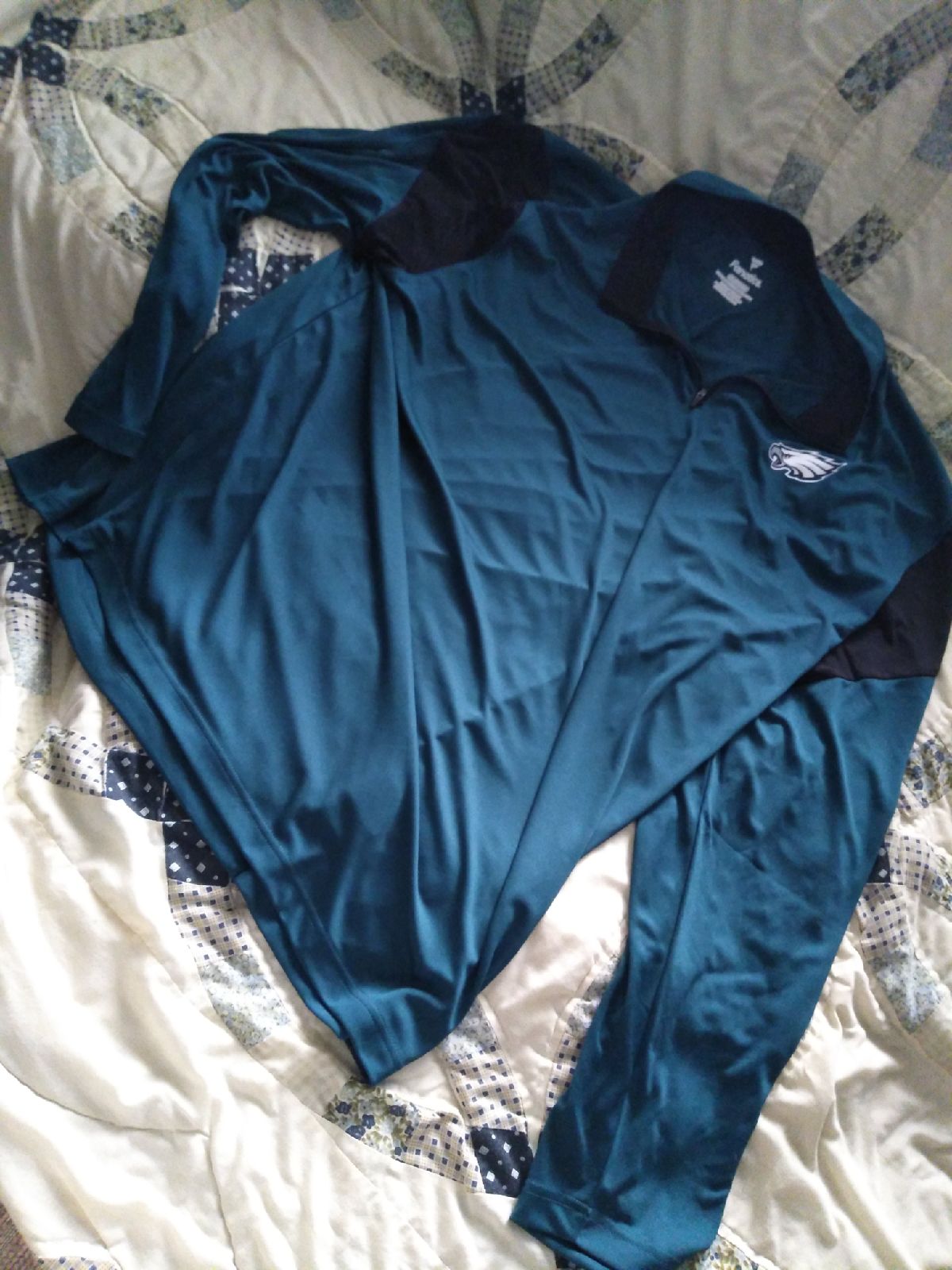 Philadelphia Eagles pullover nice for cool weather.