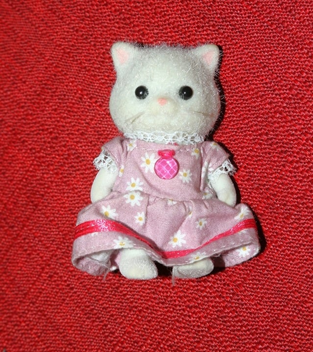 Sylvanian Families PERSIAN CAT FS-28 Epoch ✼ Japan Retired pink ribbon dress