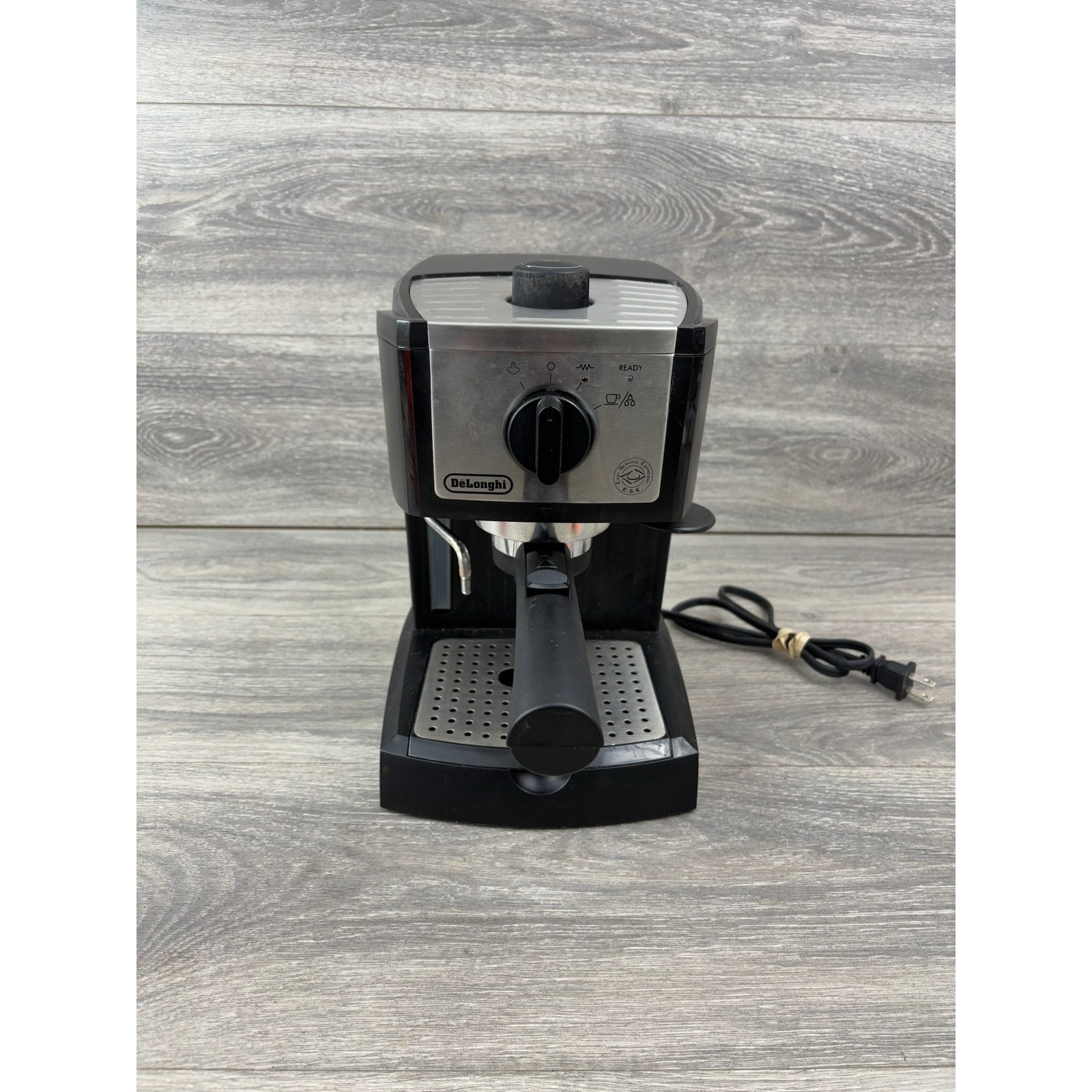 DeLonghi EC155 Espresso Machine - Black