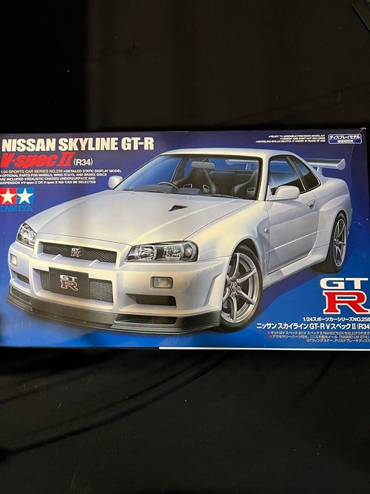 Tamiya GTR R34 Model kit