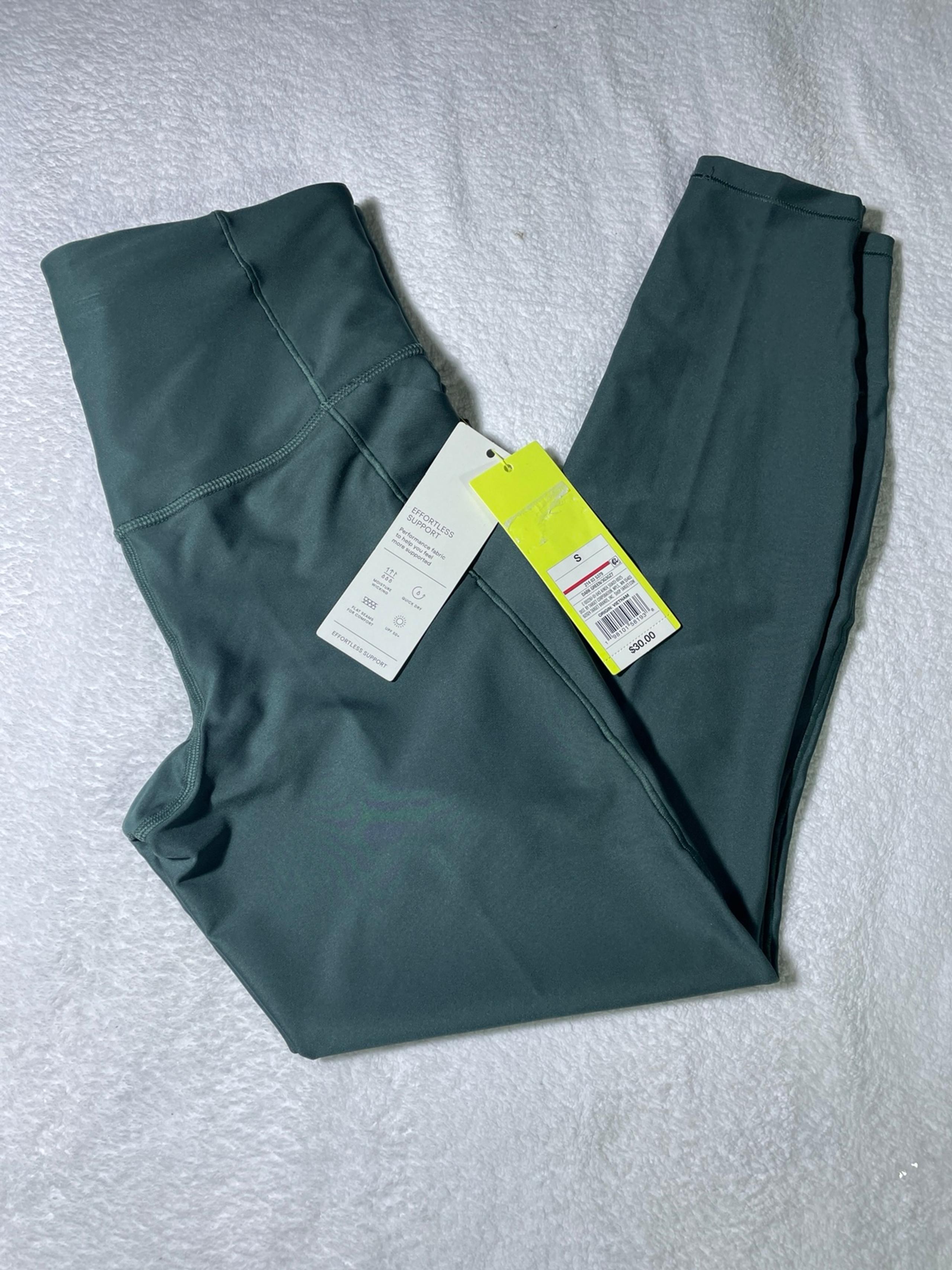 All in Motion Women’s High Rise 7/8 Pocketed  Small Dark Green Leggings