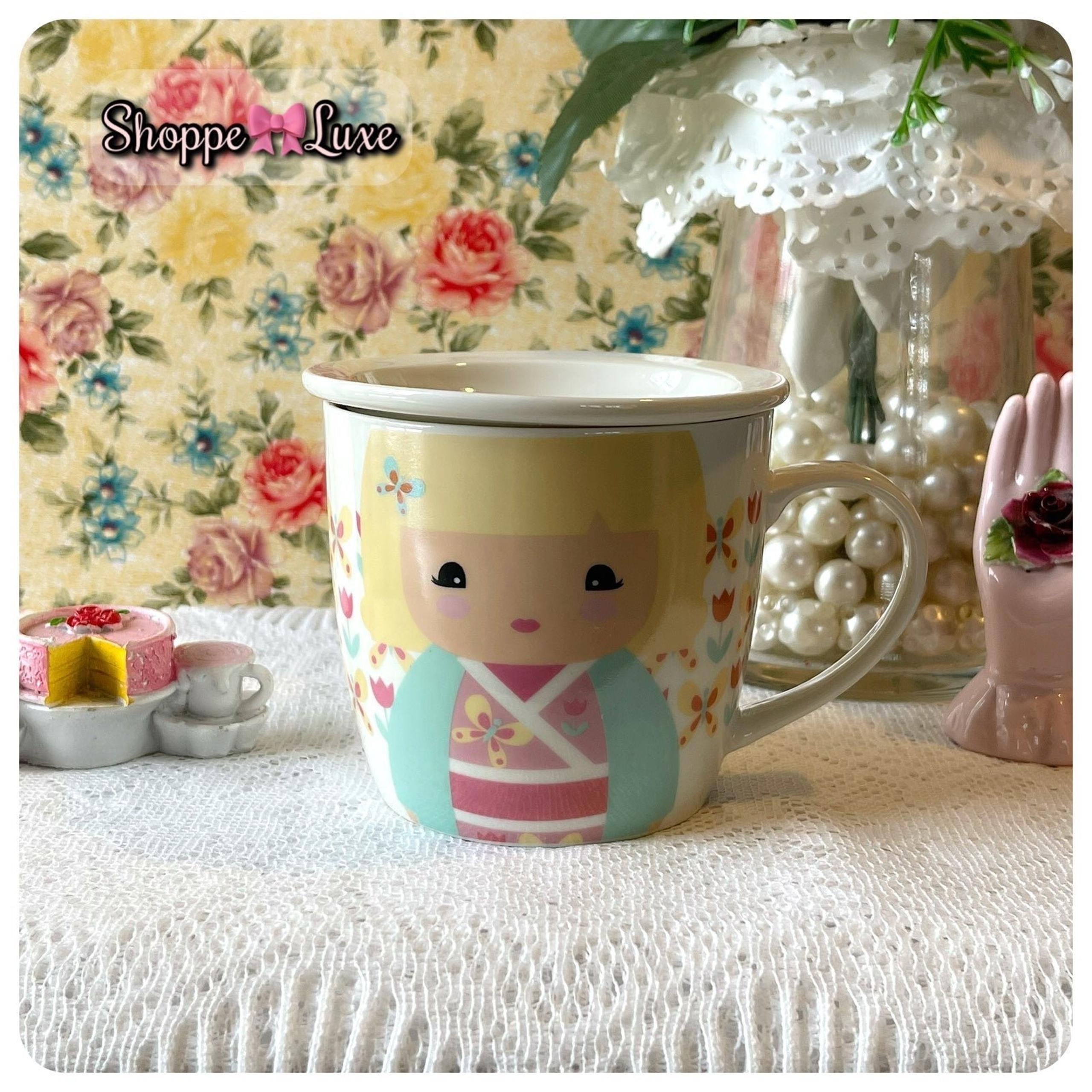 KITSCHY MINI DOLL SUNSHINE GEISHA 2PC CERAMIC MUG WITH LID KAWAII