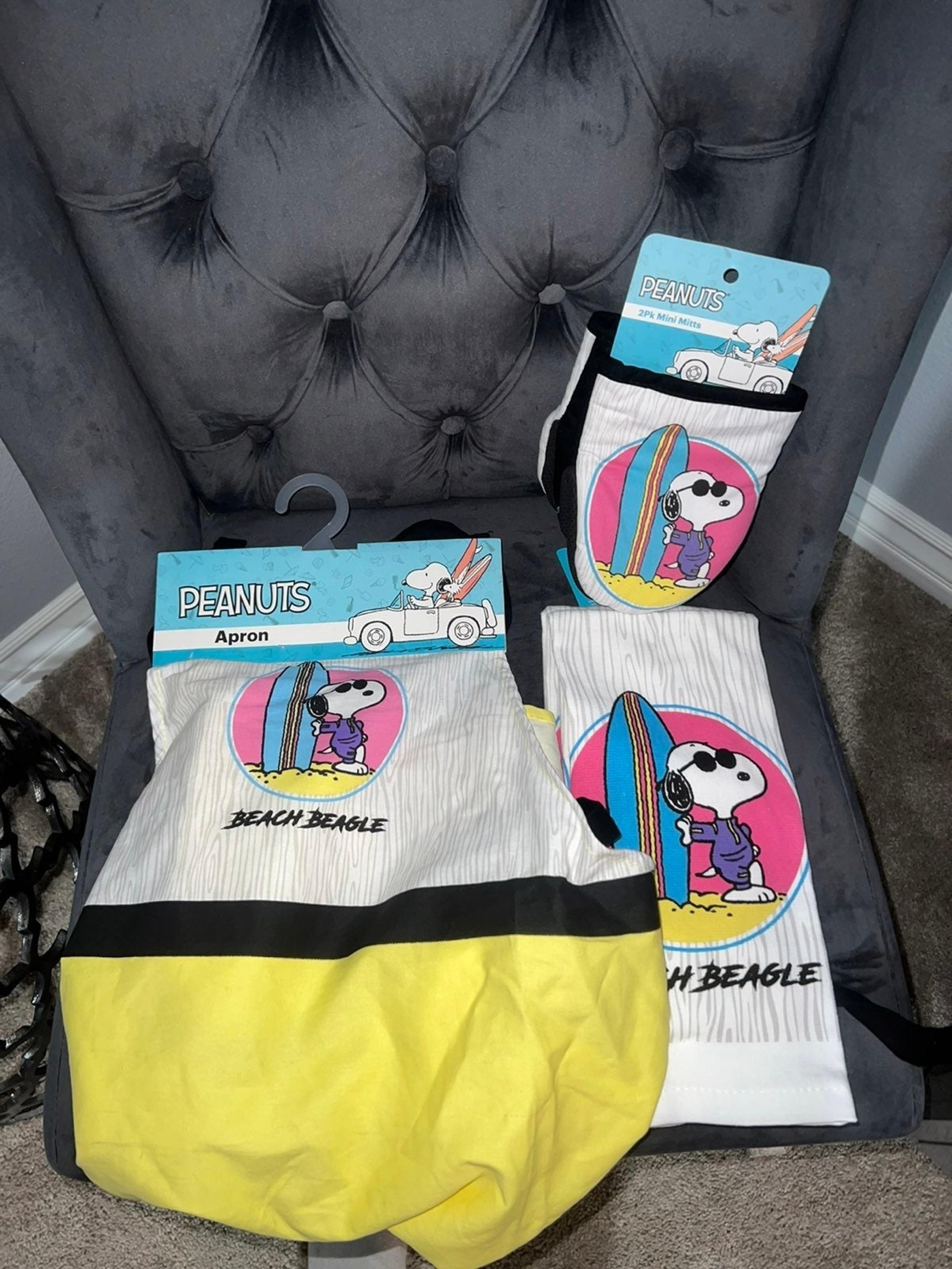 Peanuts snoopy beach beagle apron oven mitts and kitchen towel